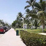 Casa Grande Apartments 206