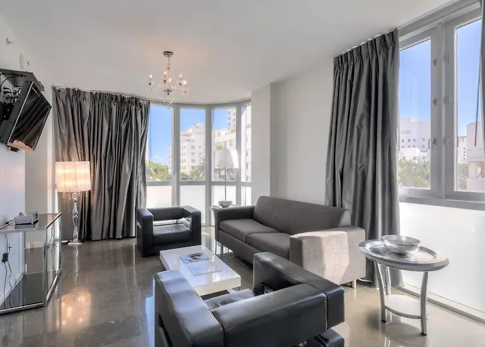 Luxury Boutique Suite Collins Ave