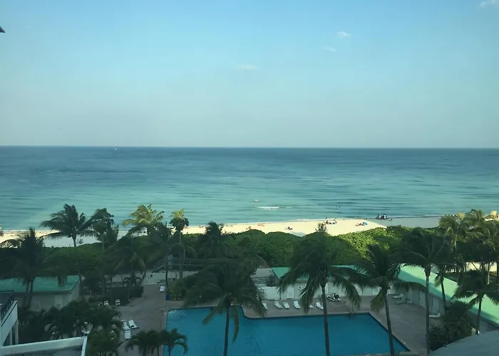 Ocean View Apartment In Miami Beach