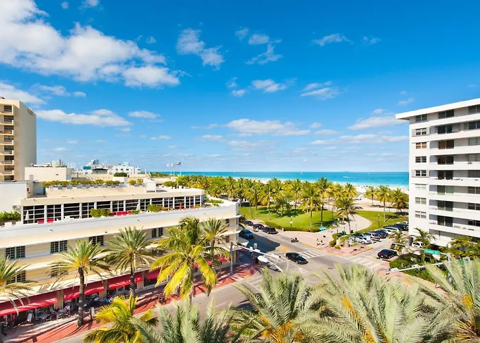 Modern Ocean Drive Condo In The Heart Of Sobe!