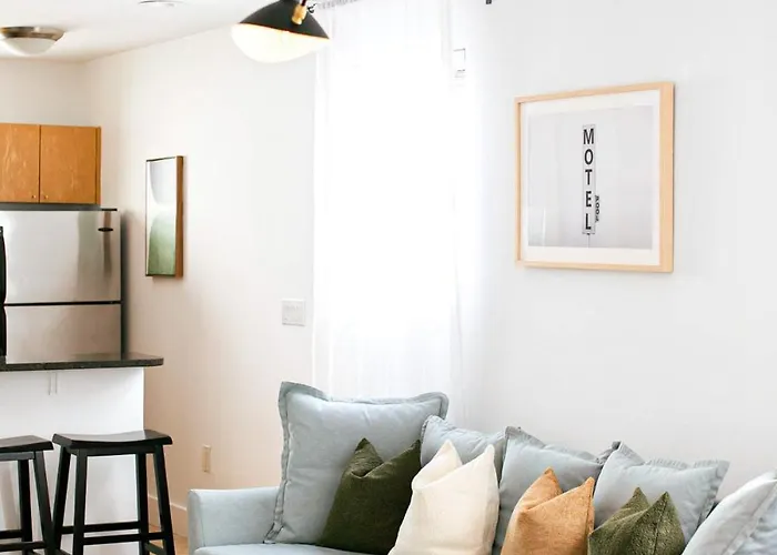 Spacious Apt In The Heart Of South Beach