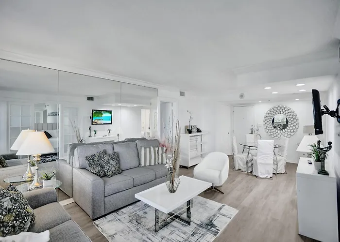 Charming Ocean View Condo Beach Service 516