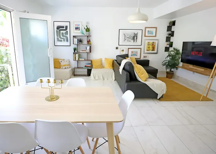 3 Minute Walk To Beach Bungalow Family Friendly Free Parking