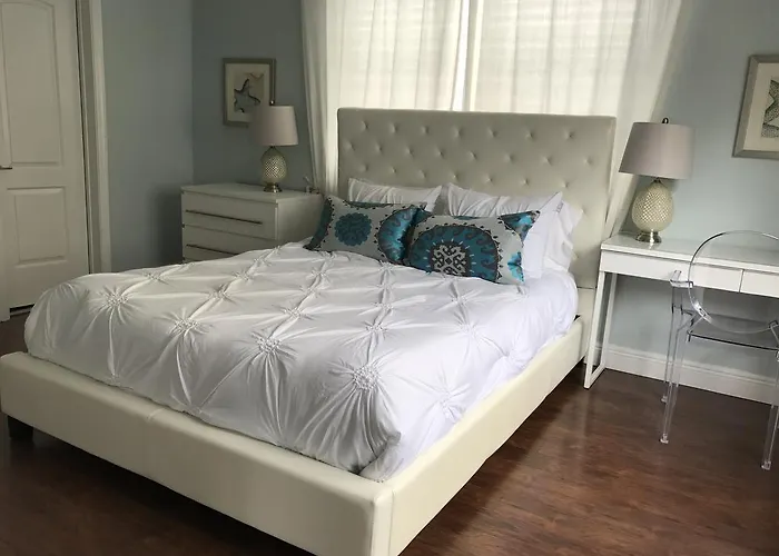 Sun Sand And Love - 1 Bed, 2 Bath Condo
