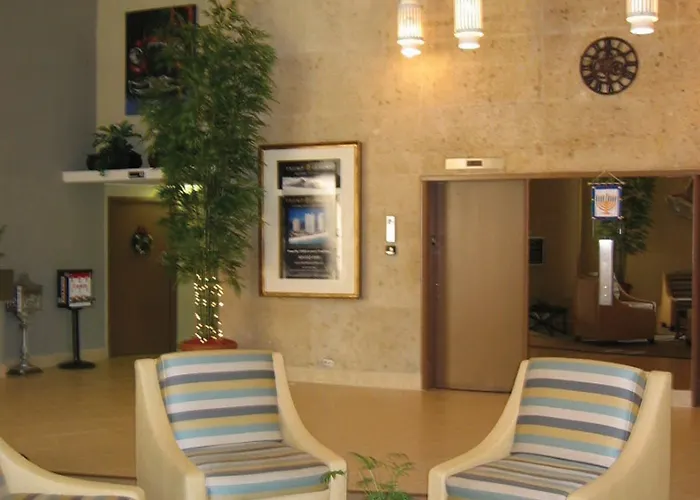 Howard Johnson Plaza Miami Beach North