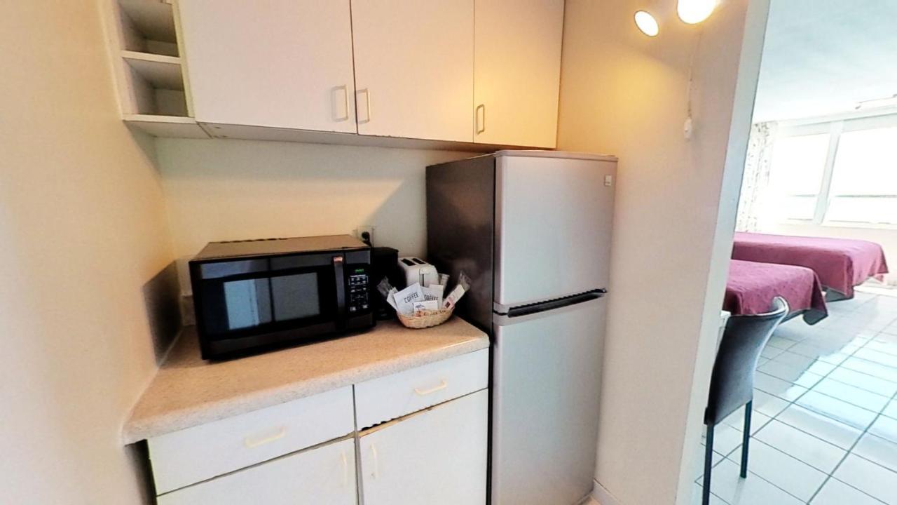 Castle 1733 Ocean View With Direct Access, Pool, Tennis & Free Parking Holiday home Miami Beach