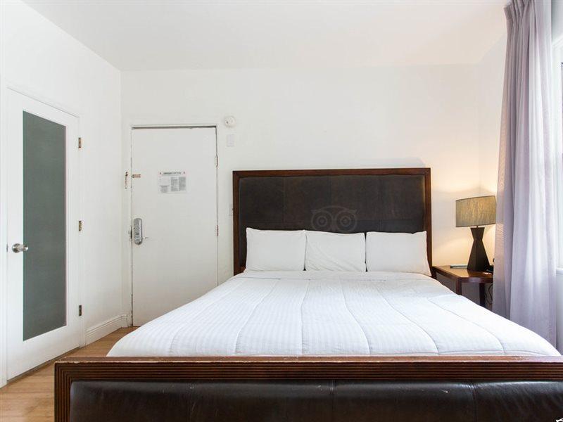 South Plaza Hotel