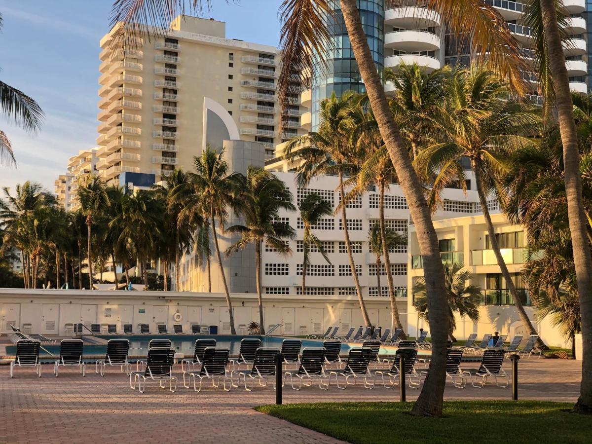 411 Rents Miami * Miami Beach