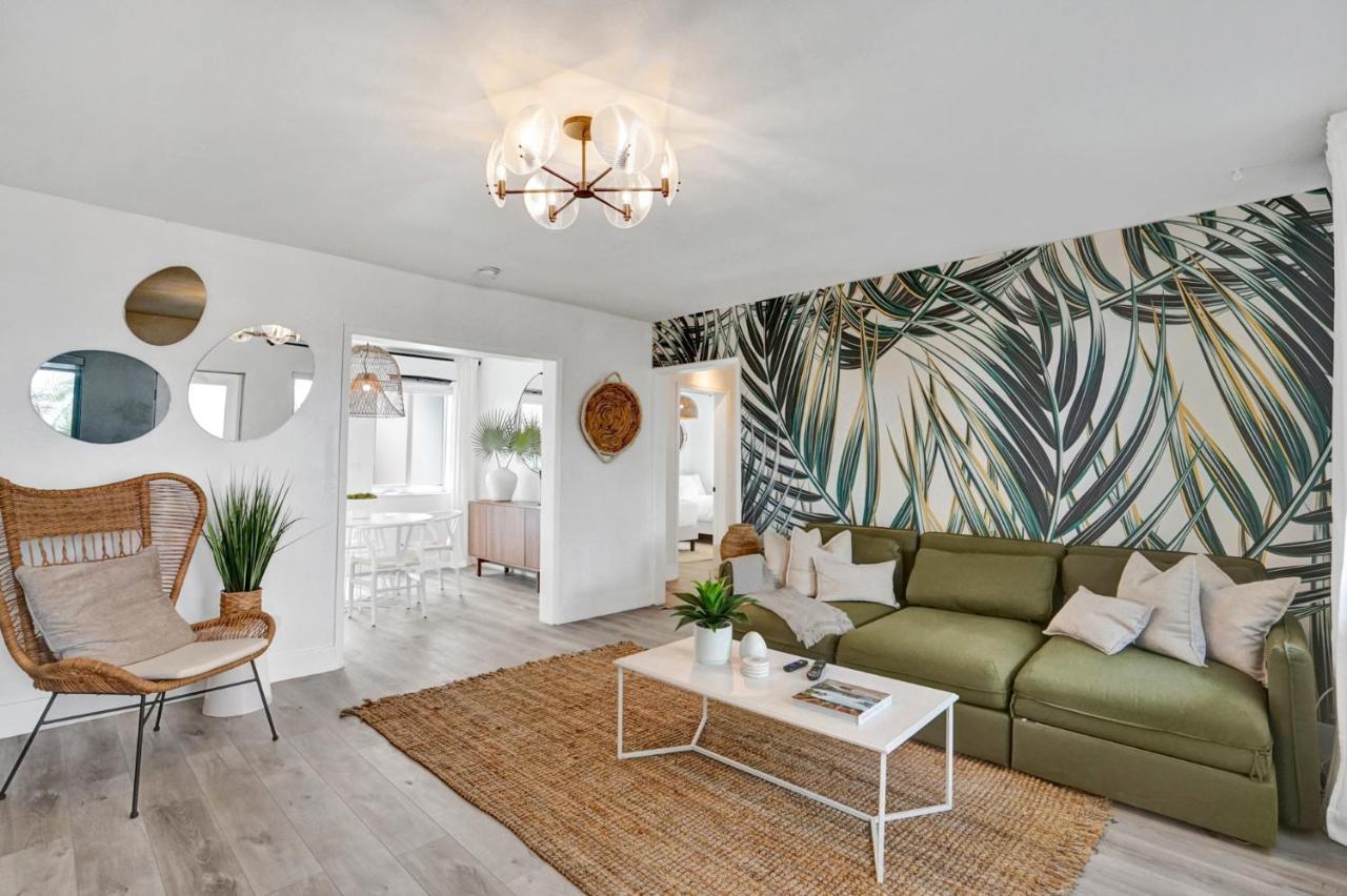 Lincoln Apartment *