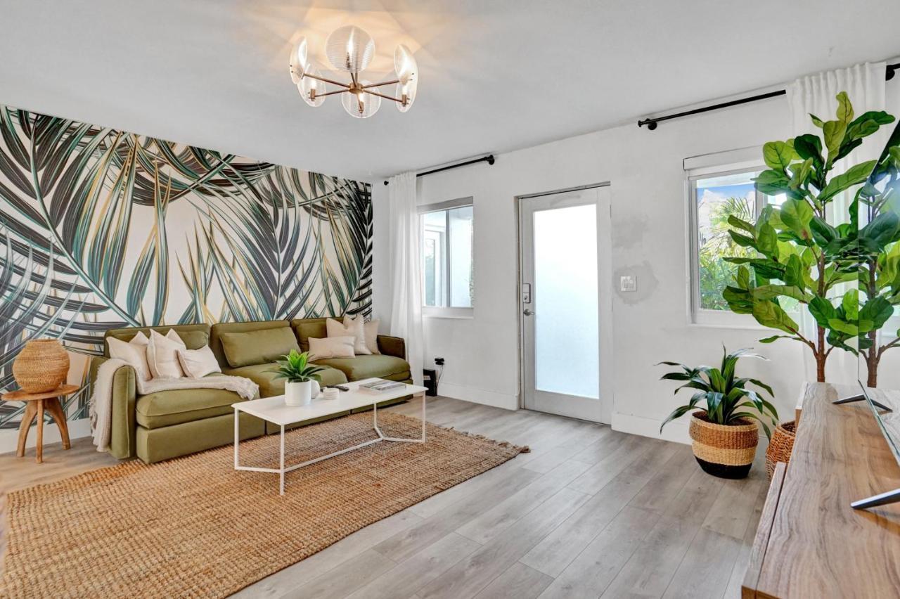 Lincoln Apartment