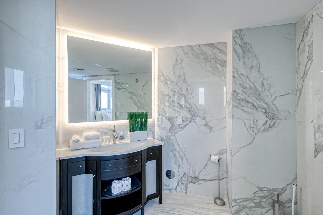 Modern Ocean Drive In The Heart Of Sobe! Apartment *