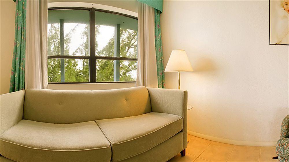 Hotel Howard Johnson Plaza North Miami Beach