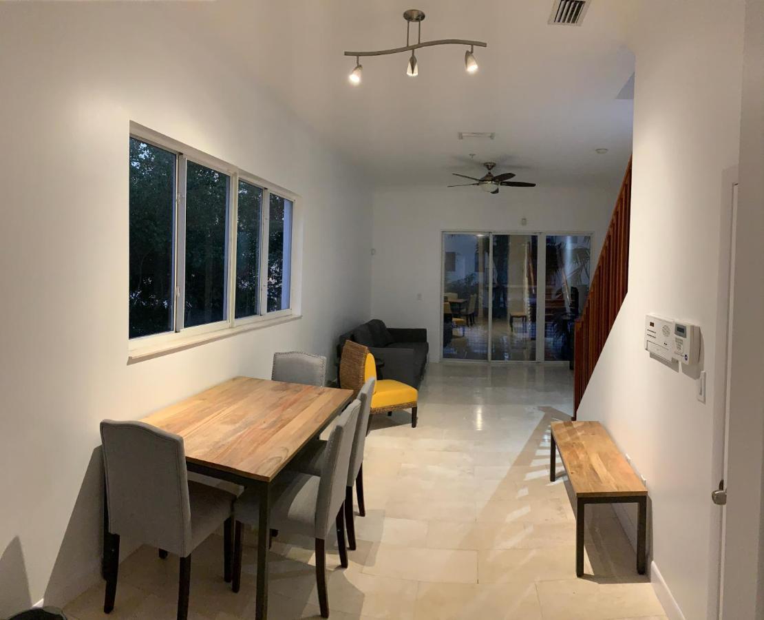 Capri Apartment Miami Beach