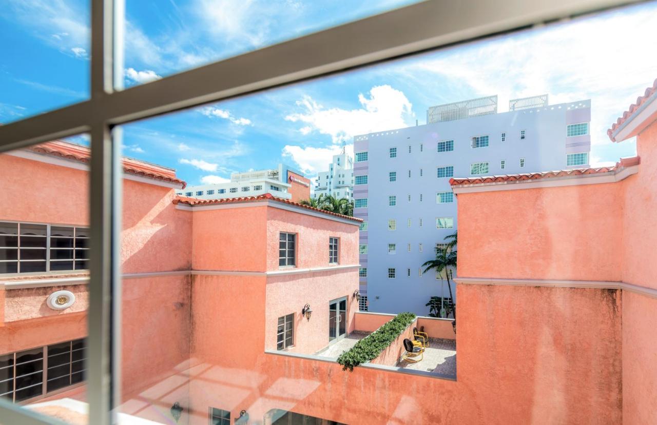 Secret Garden Miami Hotel