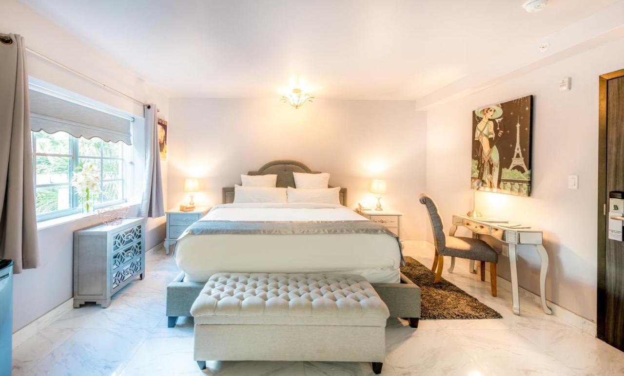 Secret Garden Miami Hotel 4*