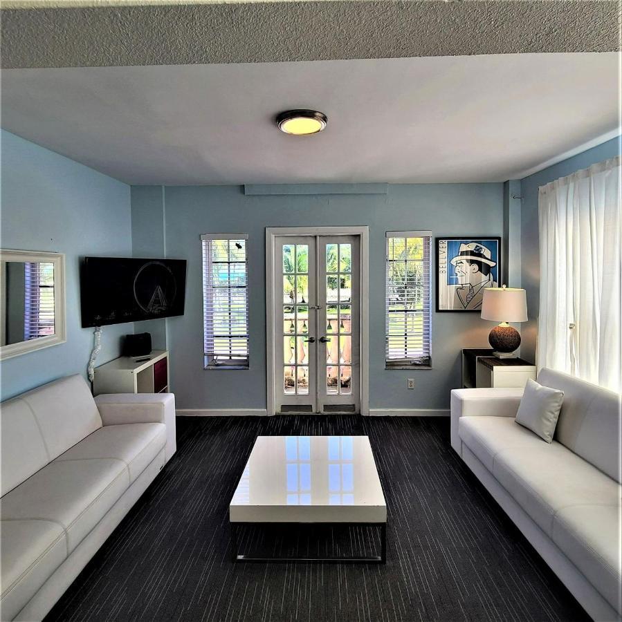Apartment 918 Sobe Flats *