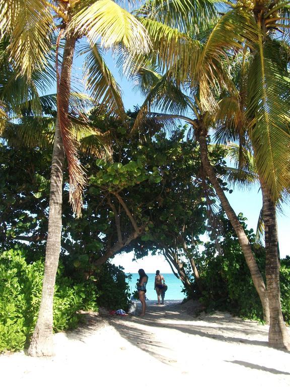 Katy, Beachfront Apartment *