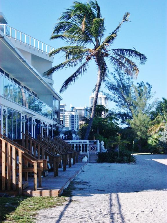 Katy, Beachfront * Miami Beach