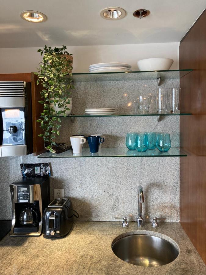 Deluxe Double Unit At Congress Ocean Drive South Beach Aparthotel Miami Beach