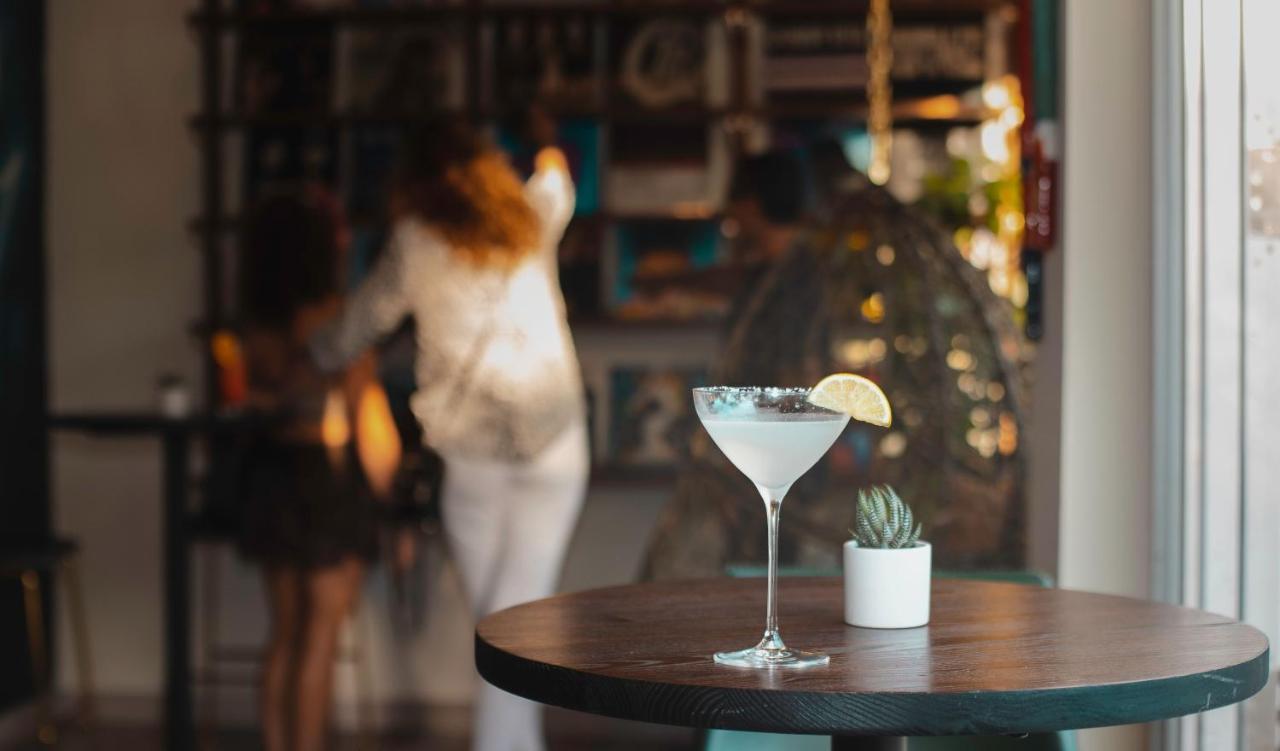 Hotel San Juan Miami Beach