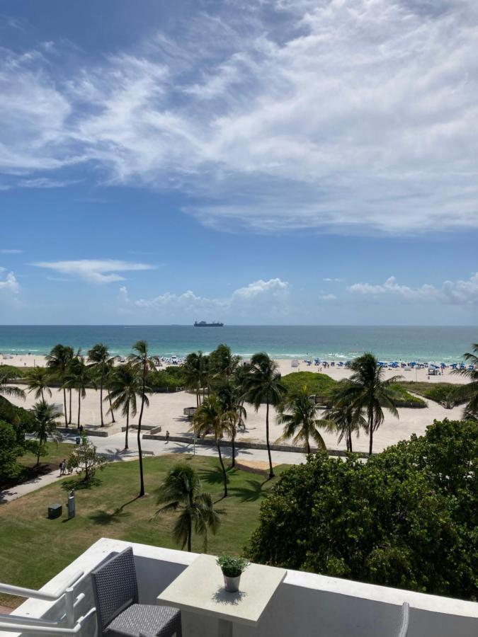 Deluxe Double Unit At Congress Ocean Drive South Beach Aparthotel