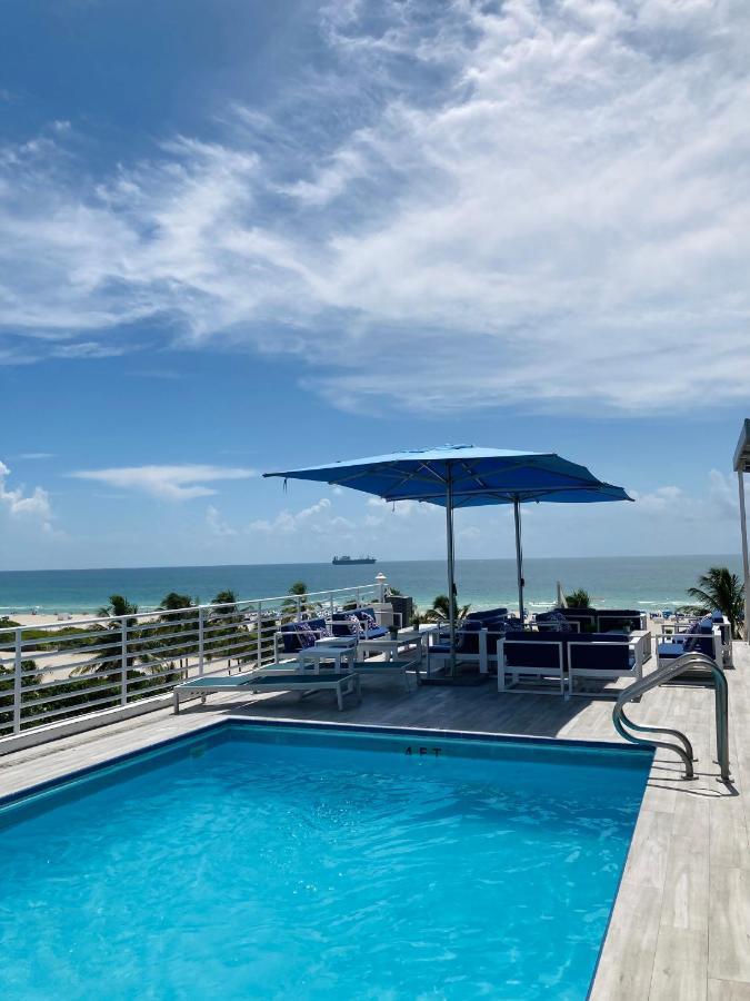 Aparthotel Deluxe Double Unit At Congress Ocean Drive South Beach Miami Beach