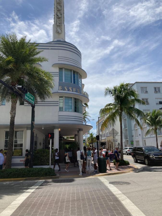 Aparthotel Deluxe Double Unit At Congress Ocean Drive South Beach Miami Beach