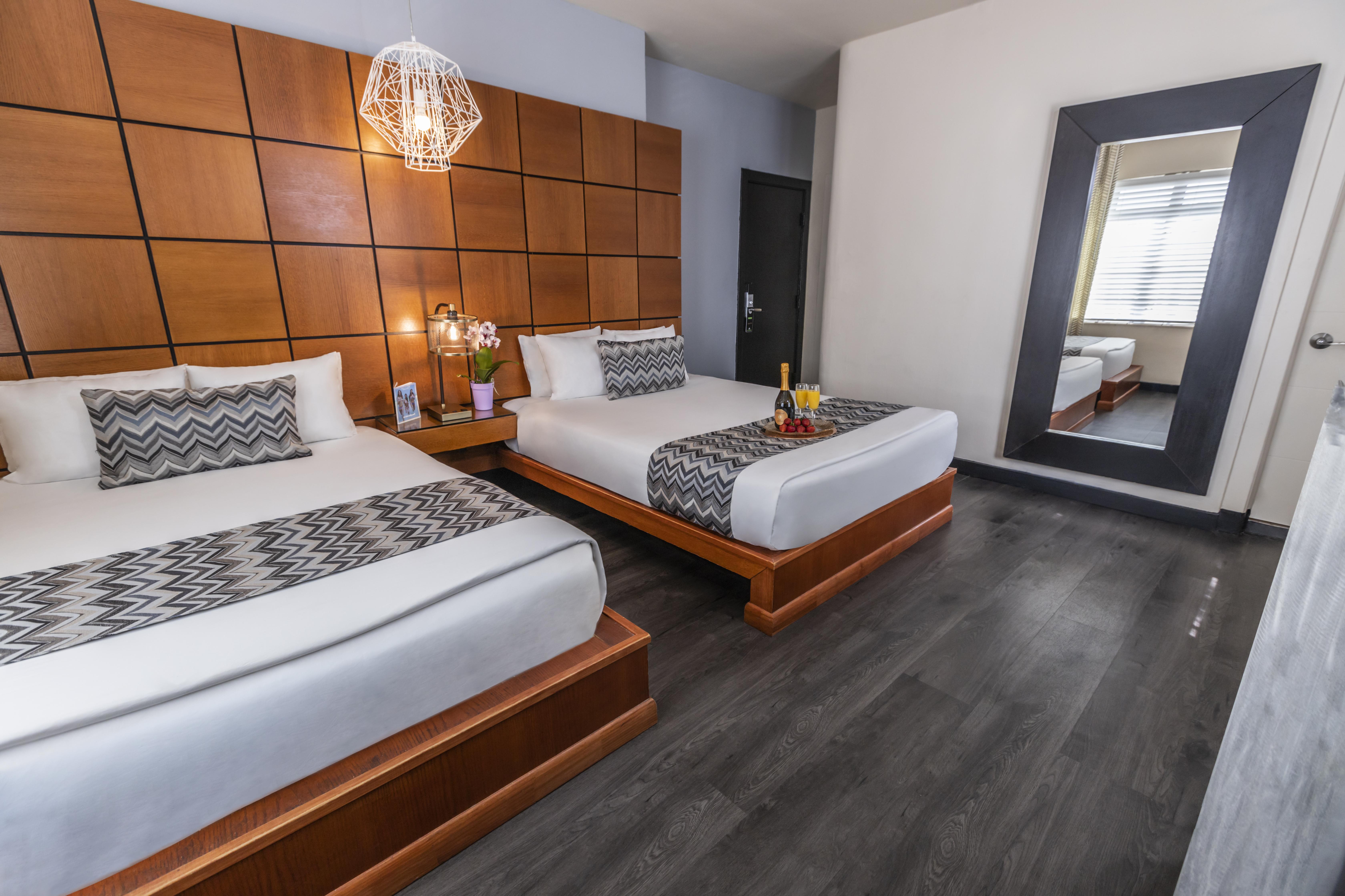 Chesterfield & Hotel 3*