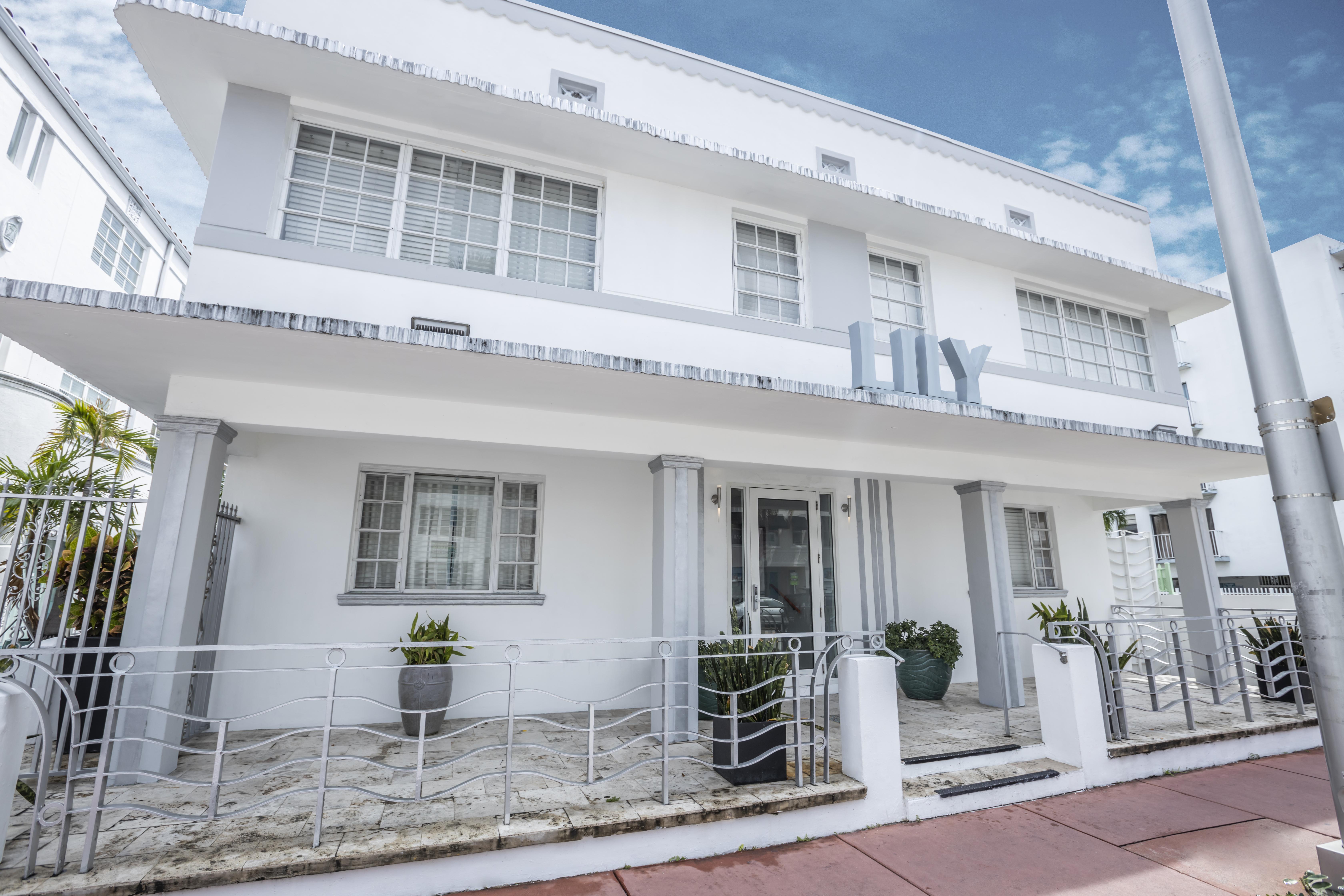 Chesterfield & 3* Miami Beach