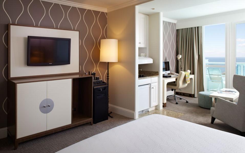 Fontainebleau Resort