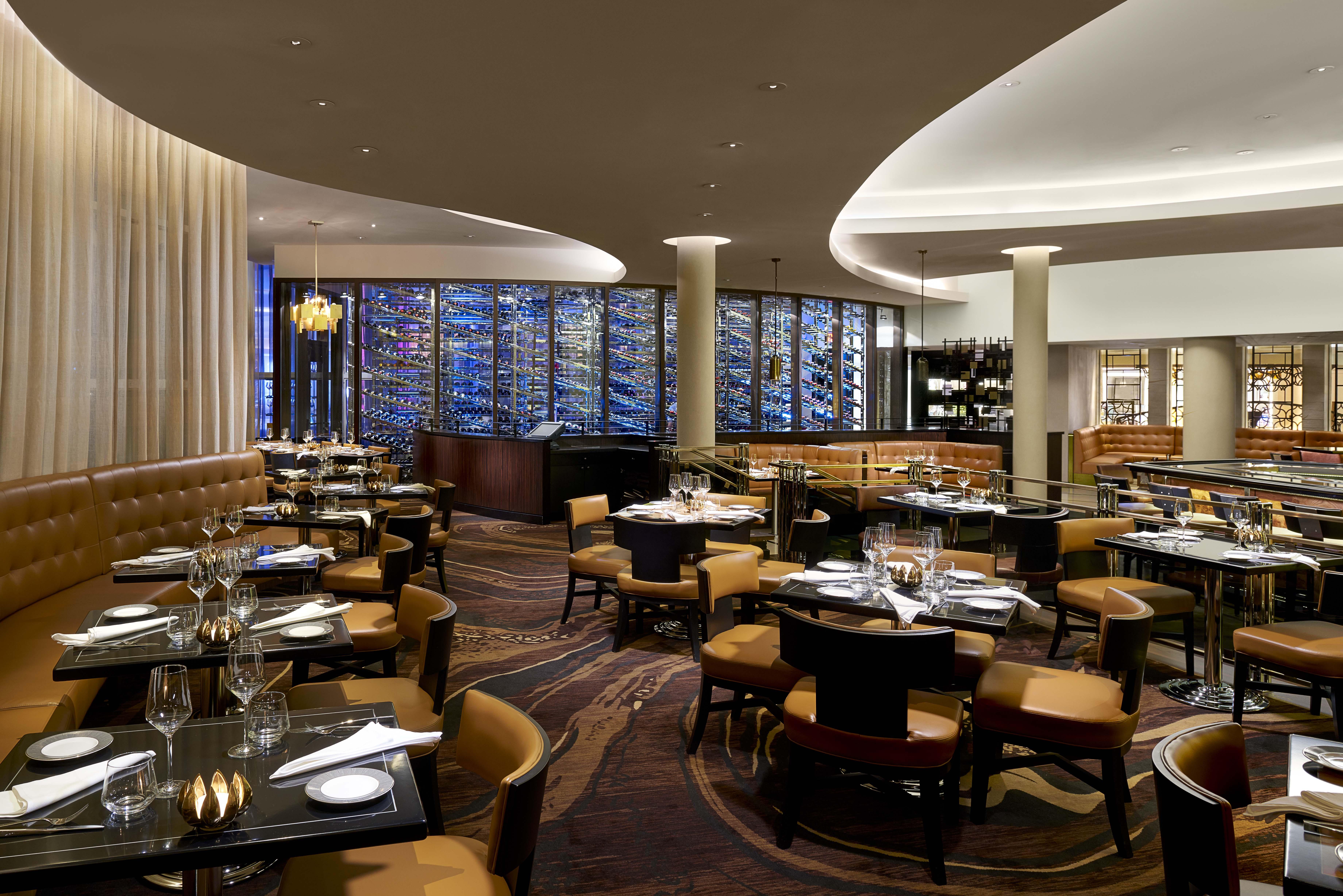 Fontainebleau Resort 5*