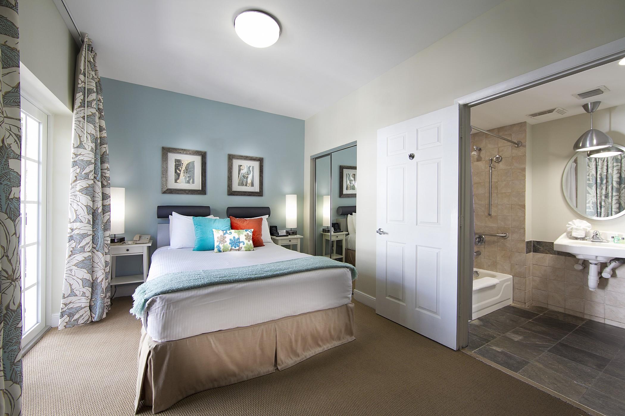 The Savoy & Beach Club 4*