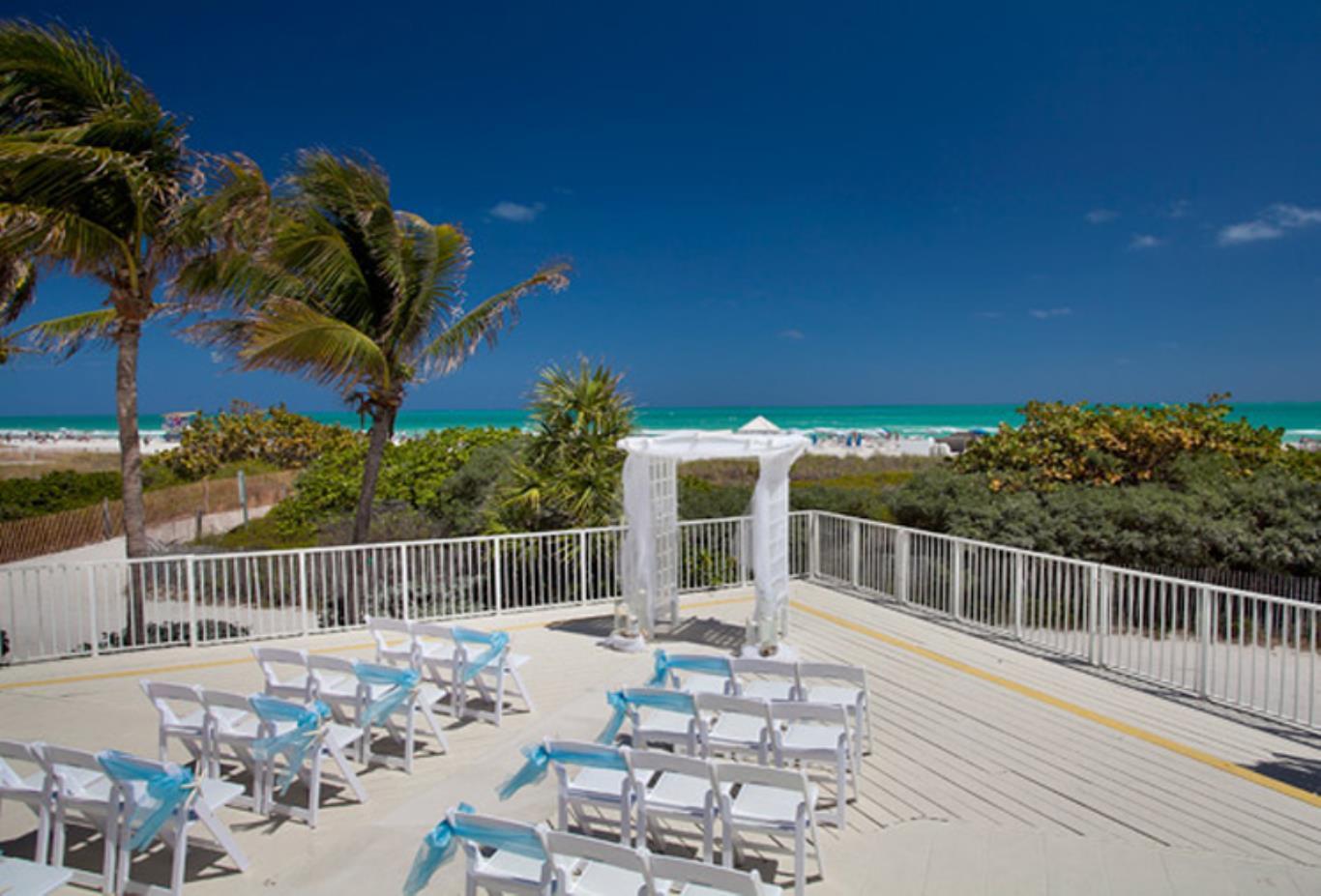 The Savoy & Beach Club 4*