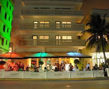 Ocean Drive Apartment *