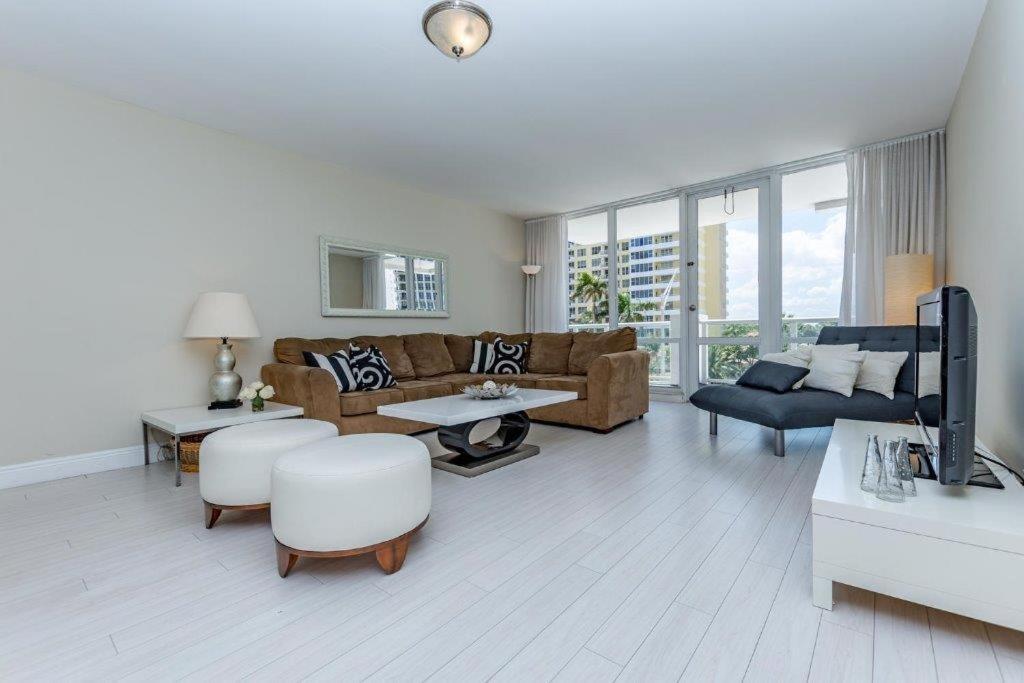 Pavilion Beach, Xl Balcony Suites Miami Beach