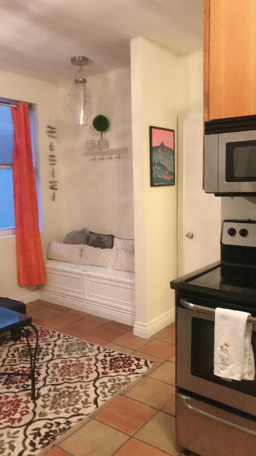 Two Bedroom Two Bath 2 Block To Beach Miami Beach