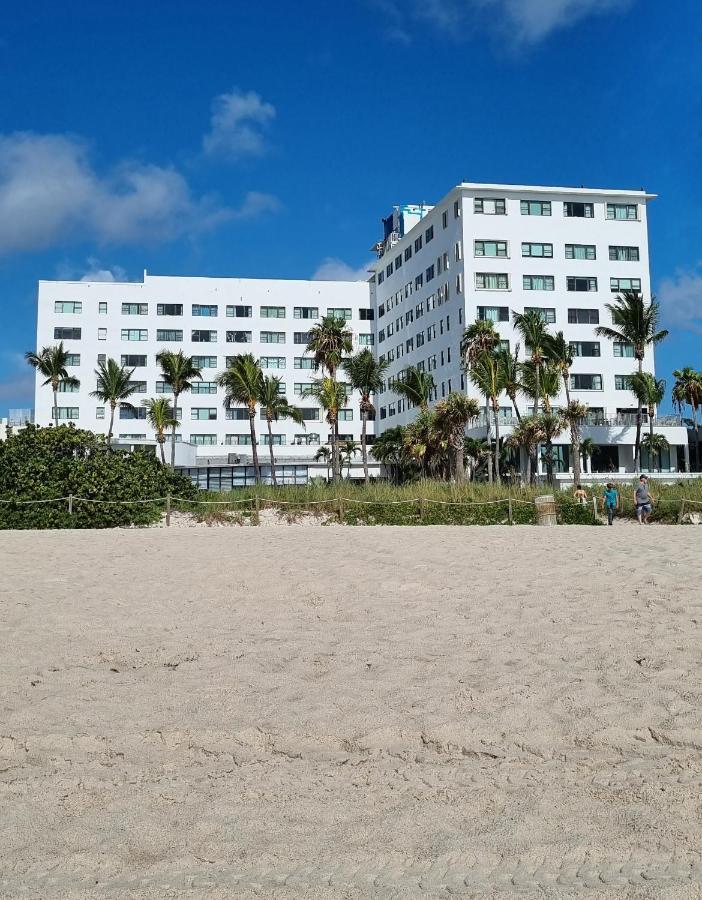 Suncoast I - Balcony Front Beach Miami Beach