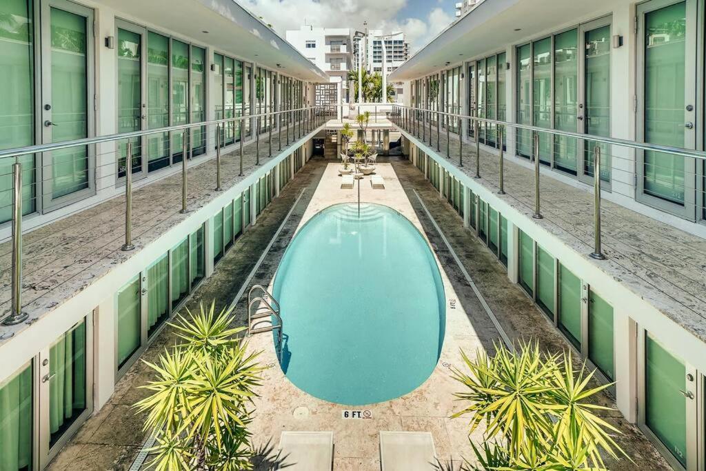 Mid-century Modern Gem South Miami *