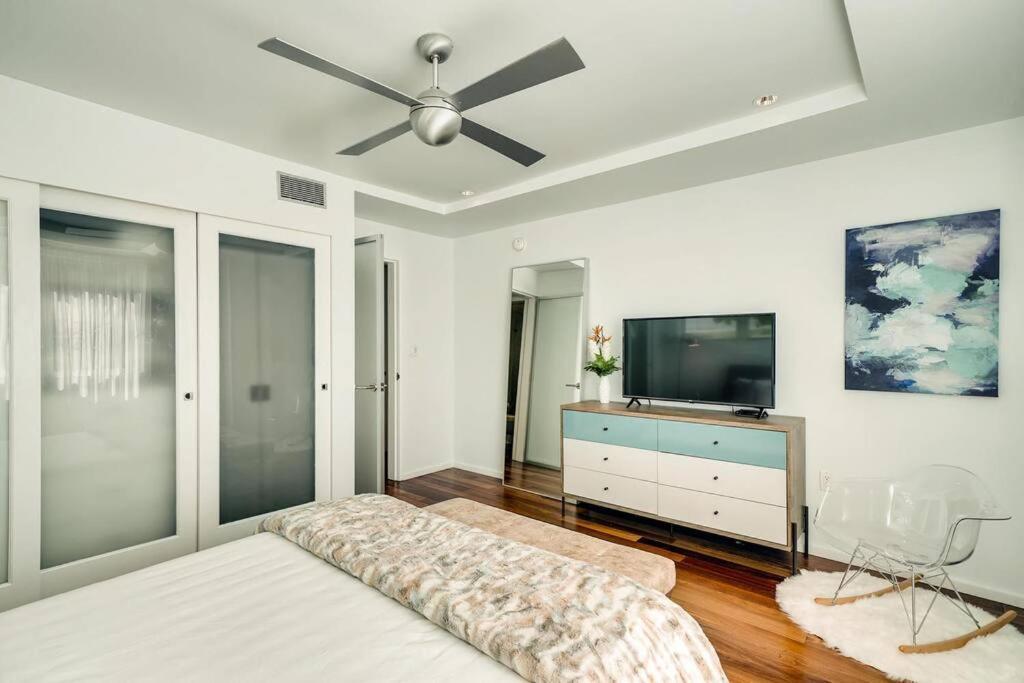 Apartment Mid-century Modern Gem South Miami