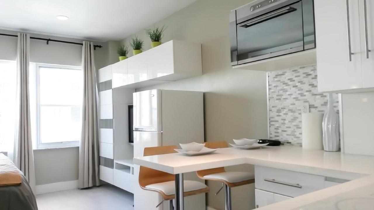 Beachfront Casablanca Apartment Miami Beach