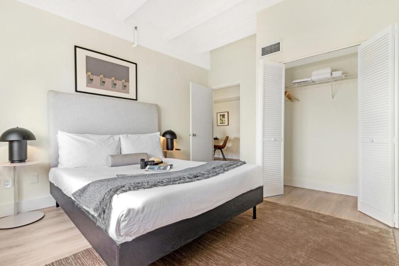 Apartment Roami At The Alamac