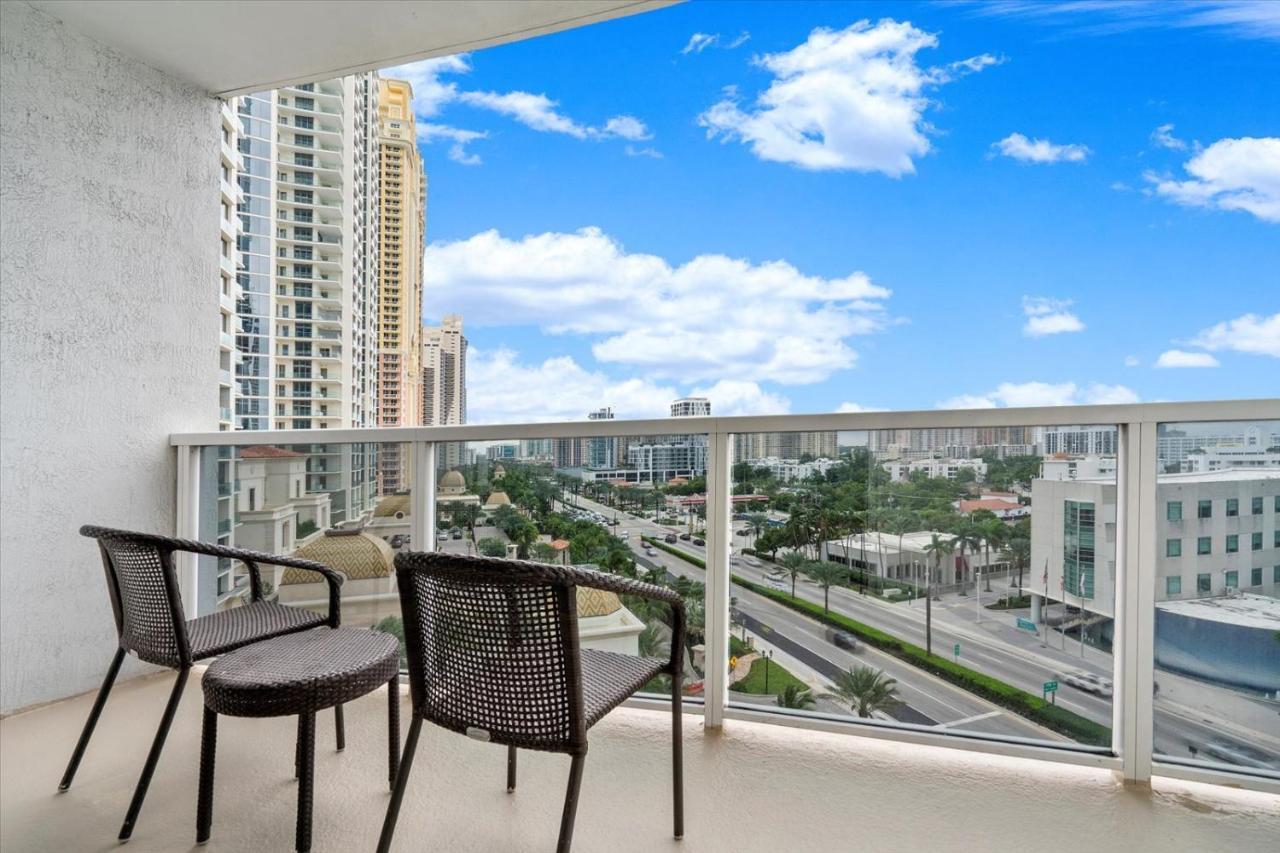 Luxe Beachfront At Sunny Isles Miami