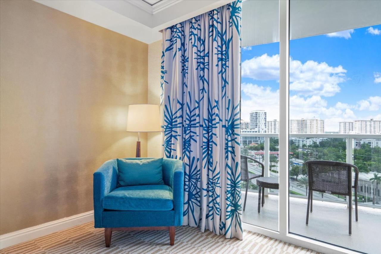 Luxe Beachfront At Sunny Isles Miami Apartment *
