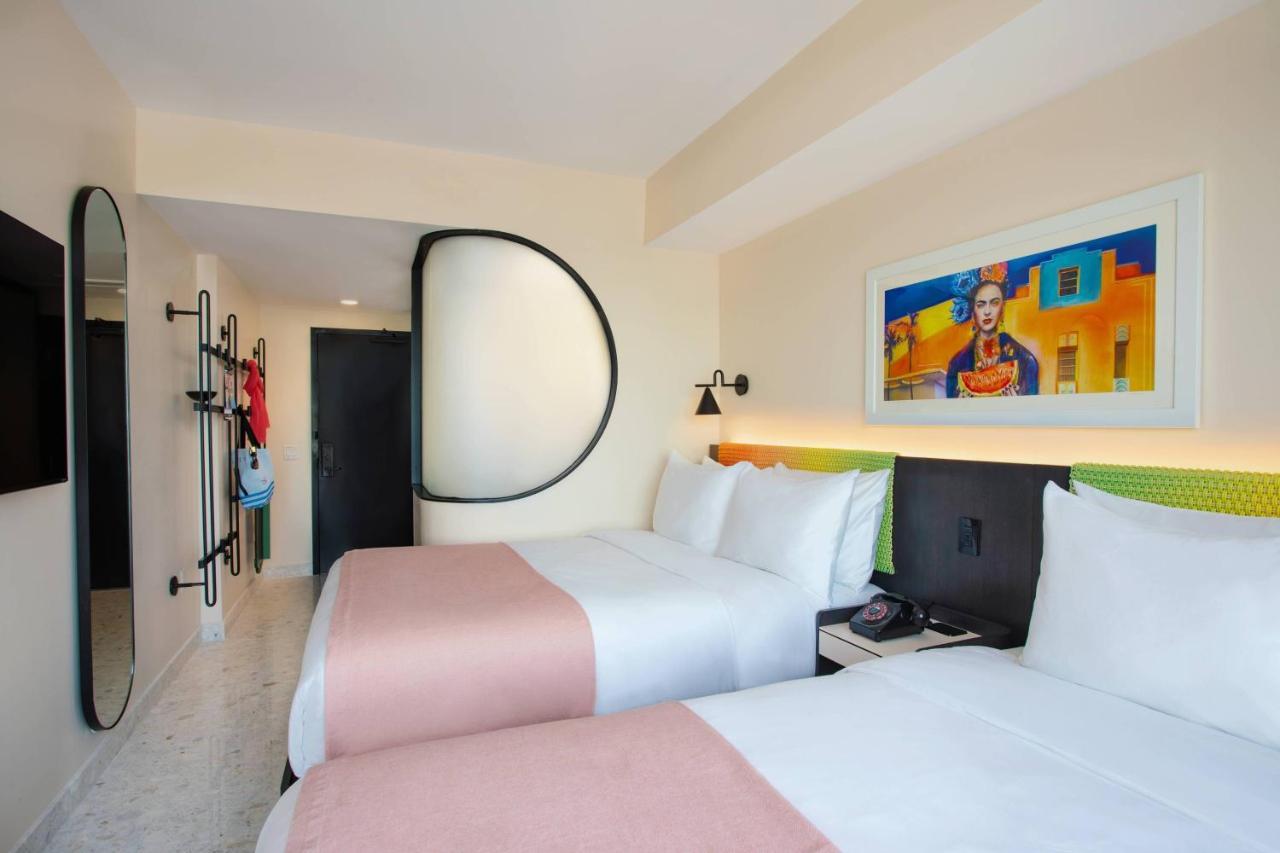 Hotel Moxy Miami South Miami Beach