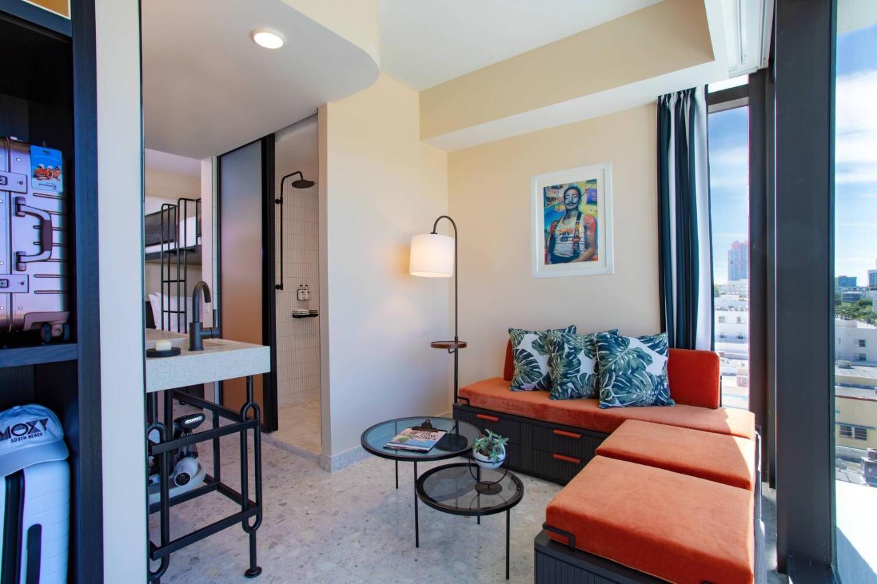 Moxy Miami South Hotel