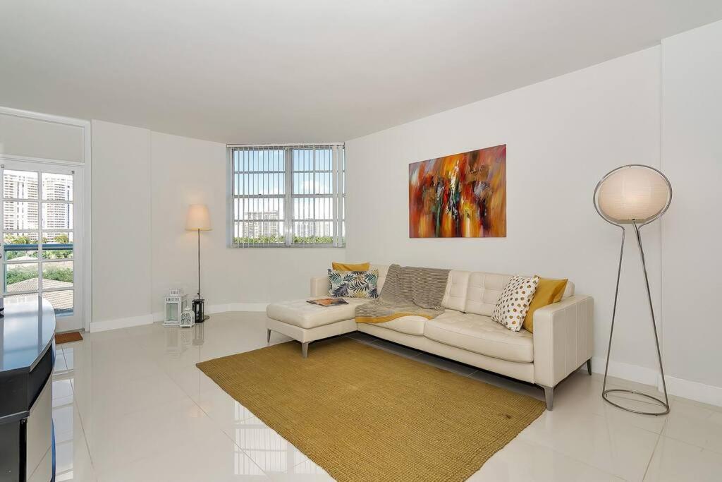 Special Beautiful Modern Apartment Miami Beach