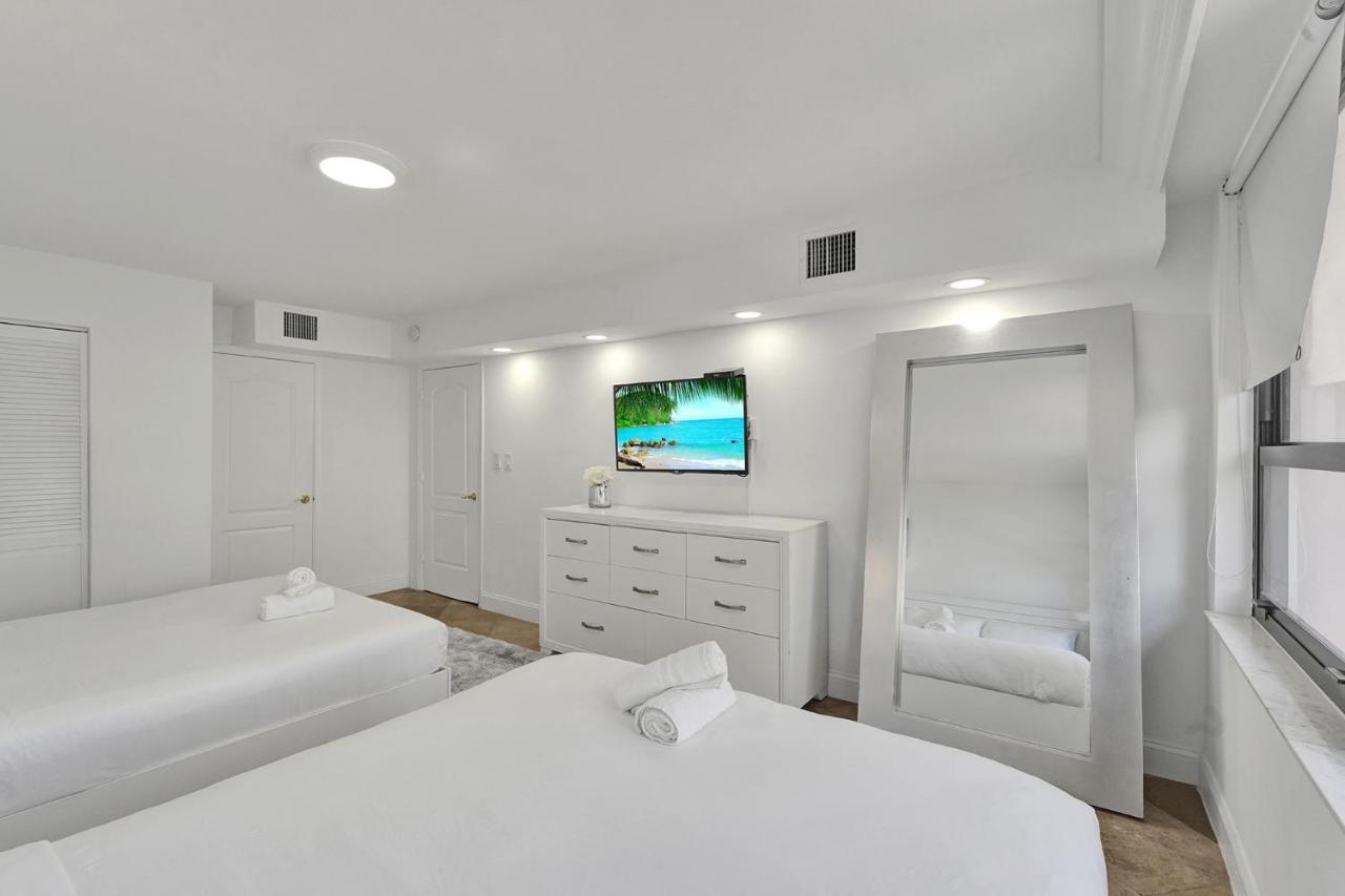Modern Miami With Service & Pool Apartment Miami Beach