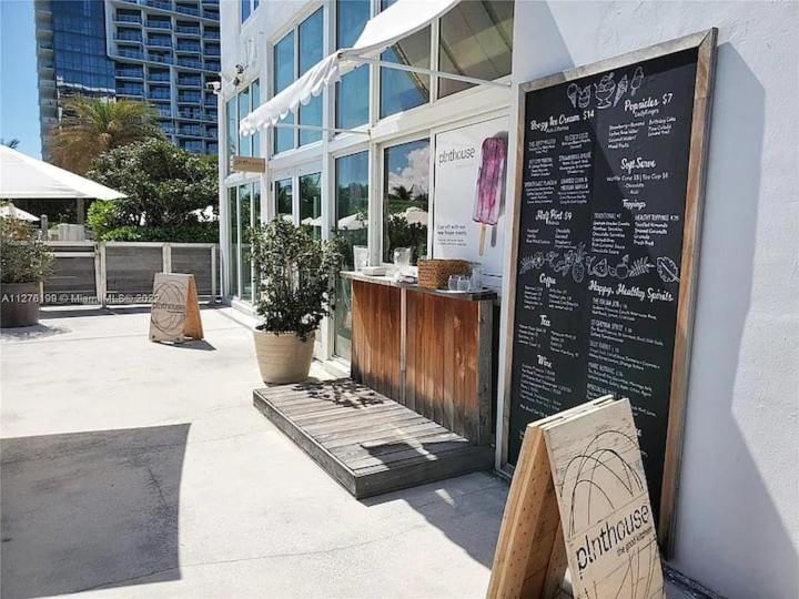 Plustay: Miami Oasis 5*