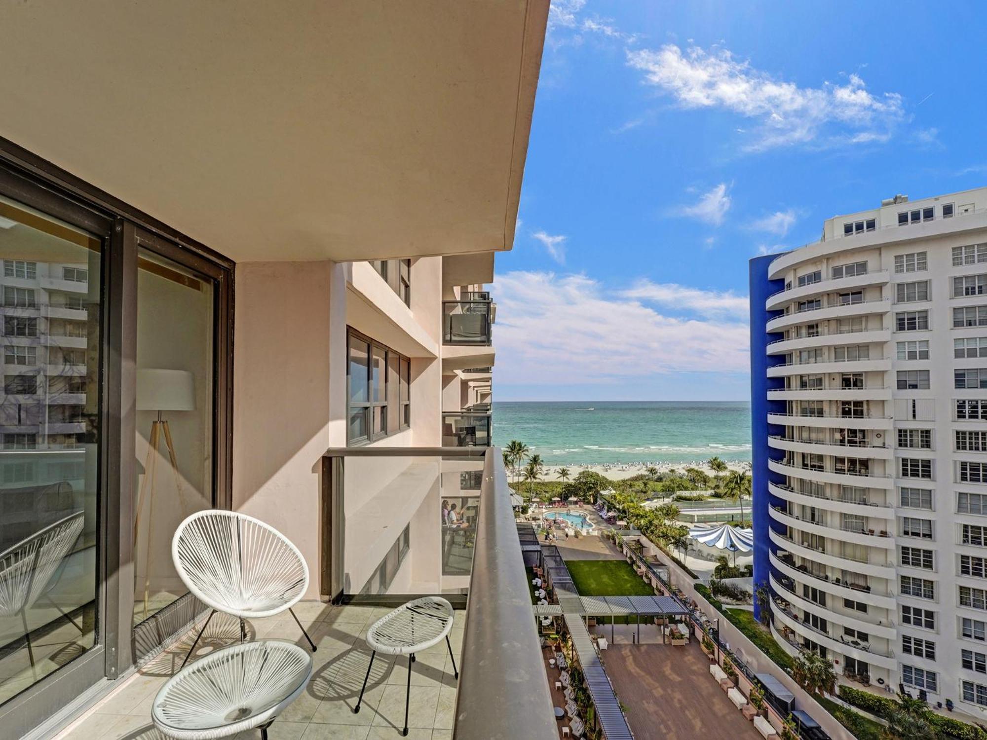 Cute Ocean View Service 1217 Miami Beach