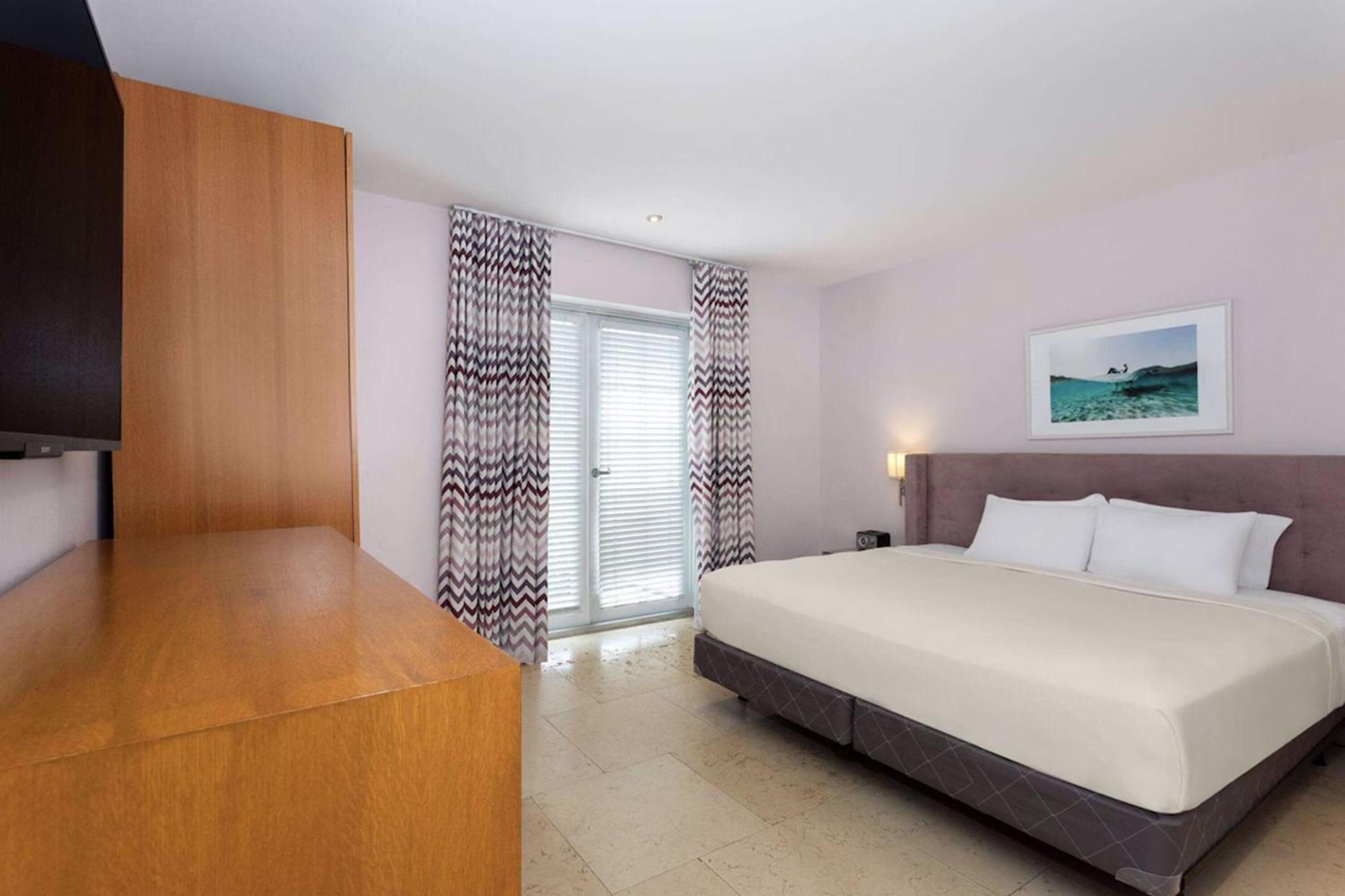 Apartment Roami At Astor